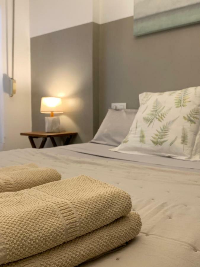 Apartamento Turistico En Pleno Centro De Ferrolアパートメント エクステリア 写真